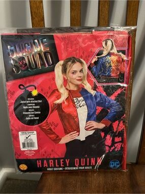 Harley Quinn jacket L